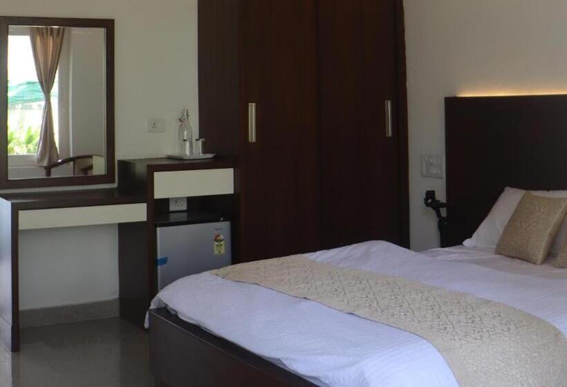 带大床的豪华间, Mazra Retreat, Coorg Kushālnagar