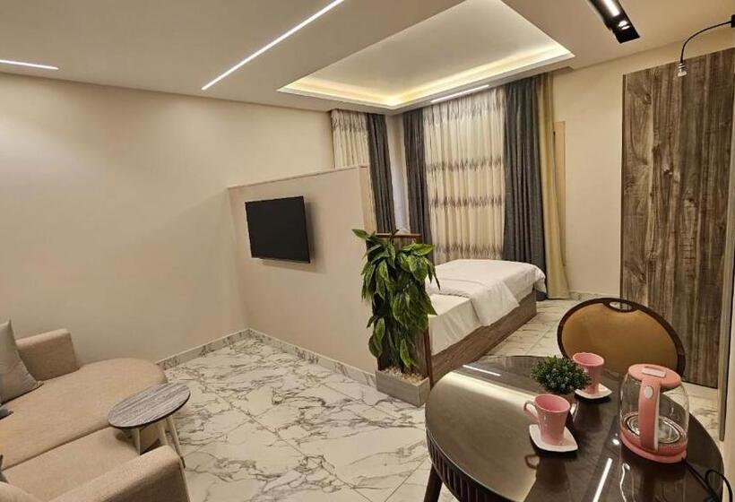 استودیوی استاندارد, Crystal Clear Springs Room