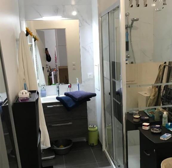 Номер Стандарт, Alessandro Cozy Apartment In Paris Clichy