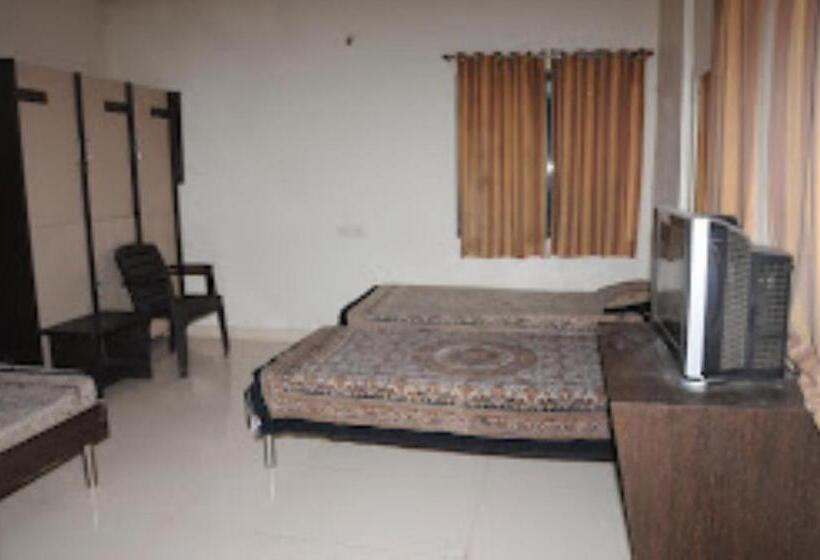스탠다드 룸, Rj Comforts Hotel And Lodging, Vikarabad