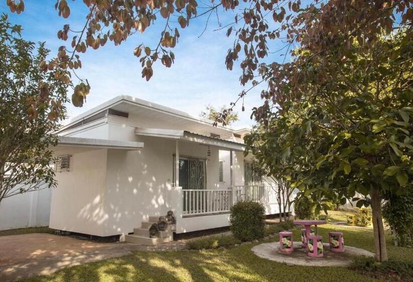 Номер Economy, Treeside Guest House Resort