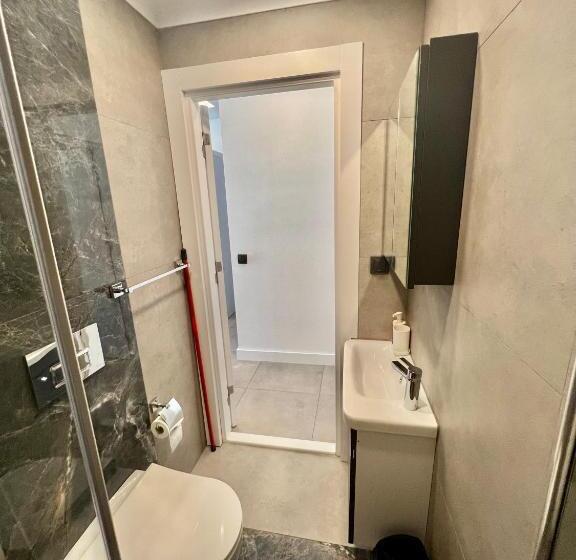 带1个卧室的公寓, Antalya Lara Bölgesinde Lüks Evimiz
