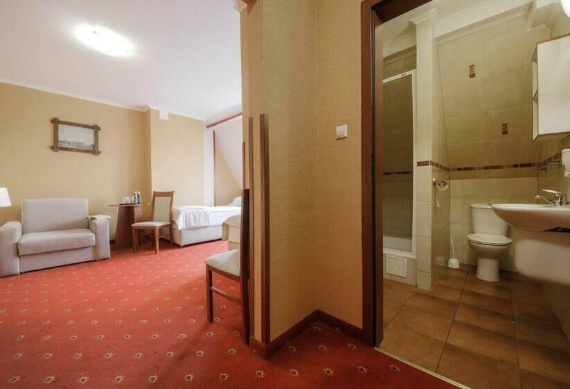 Семейный Номер, Dwór Bogucin Hotel&restauracja