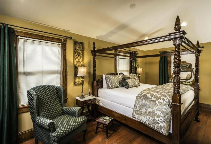 带大床的标准间, Carriage Way Inn Bed & Breakfast Adults Only   21 Years Old And Up