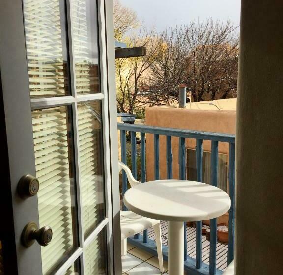 Suite con Balcón, Guadalupe Inn