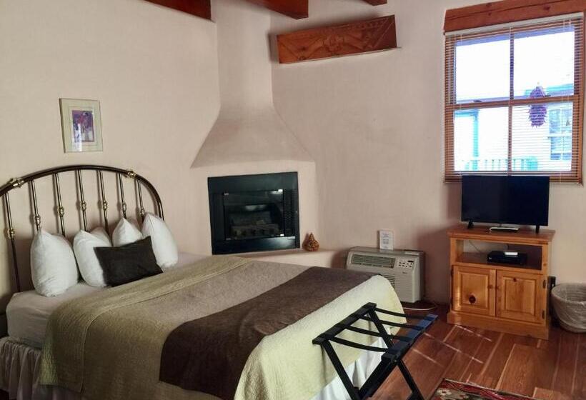 Suite con Balcón, Guadalupe Inn