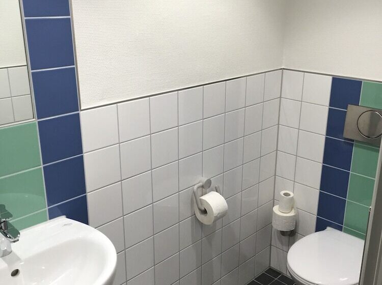 标准单人间, Jugendherberge Aachen