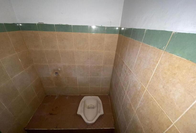 Номер Deluxe, Oyo Life 93156 Rumah Kosan