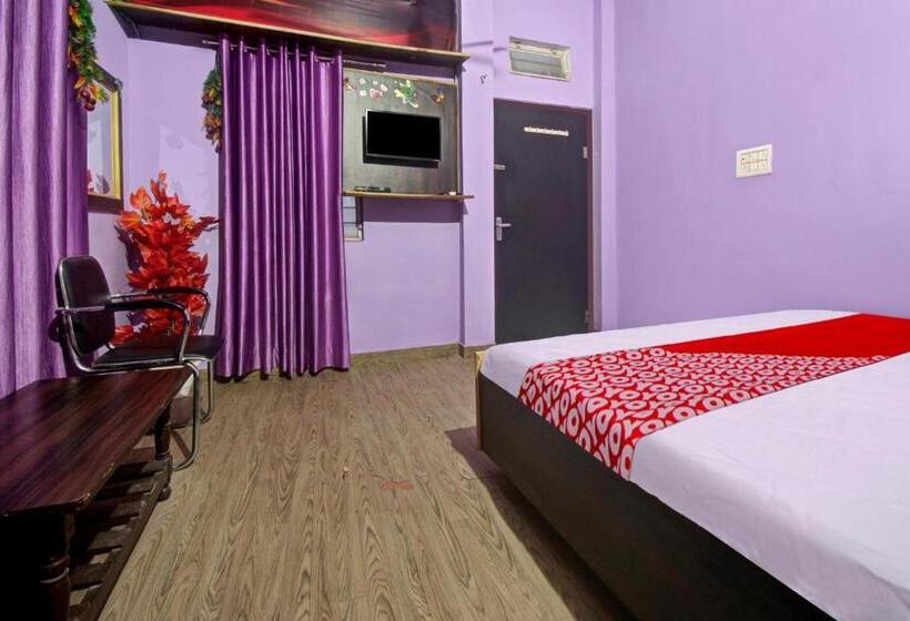 트리플 클래식 룸, Oyo Star Inn Guest House