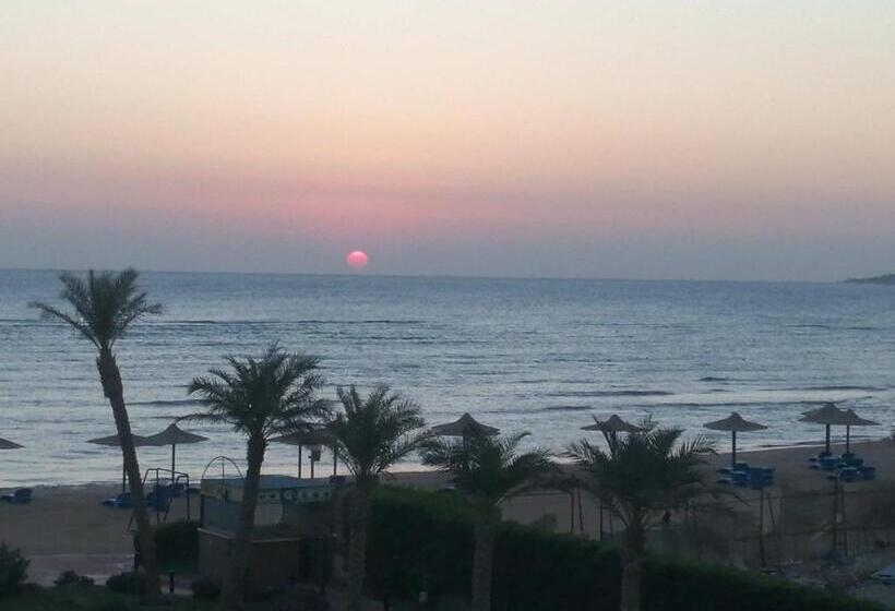 استودیوی استاندارد با چشم‌انداز دریا, Chalet Front The Beach