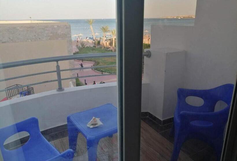 استودیوی استاندارد با چشم‌انداز دریا, Chalet Front The Beach
