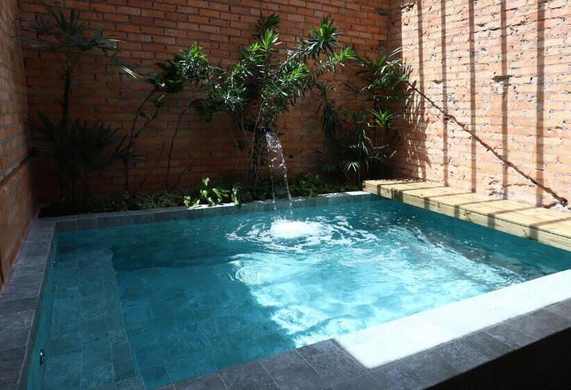전용 풀장 스위트, Luv Gardens Motel   Adults Only