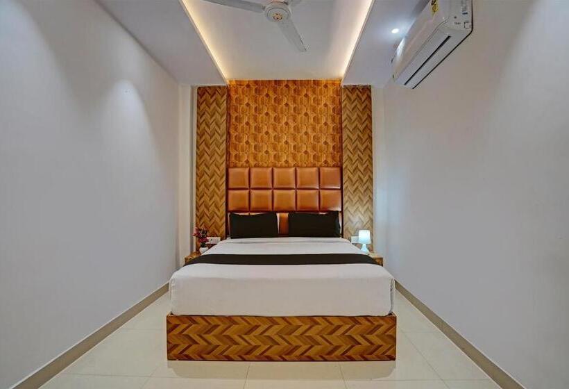 Трехместный Номер Deluxe, O Skycity
