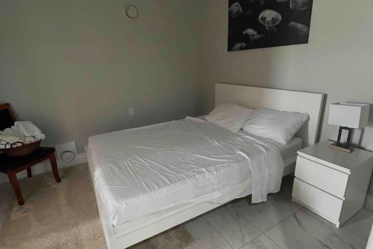 1间卧室的房子, Bradford Luxe Haven