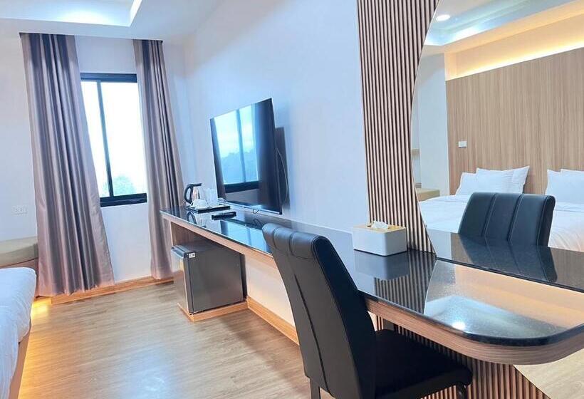 Номер Deluxe Кровать Кинг, โรงแรม ชม เชียงราย