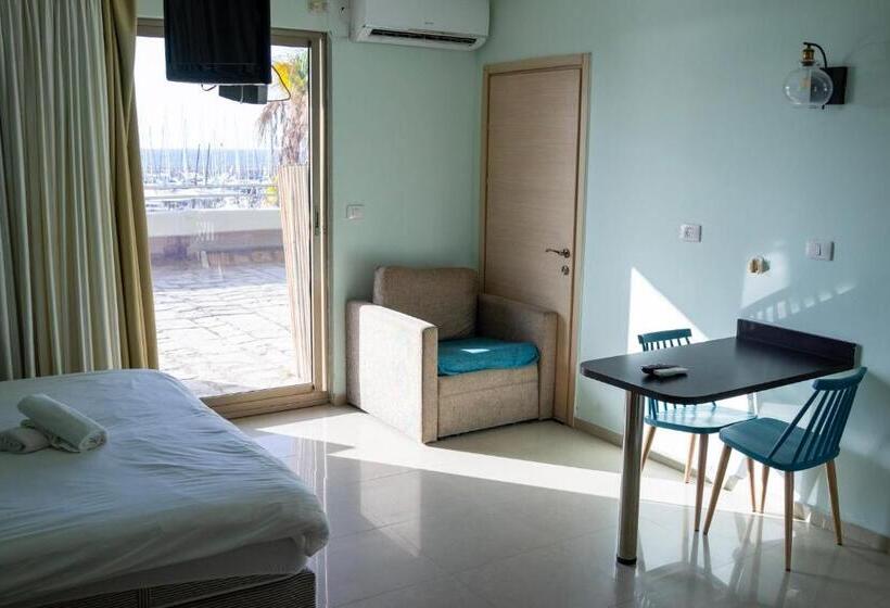 Triple Room Sea View, Marina Beach