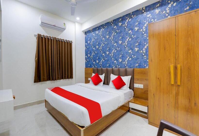 Трехместный Номер Классика, Oyo Flagship Hotel Vasundhara