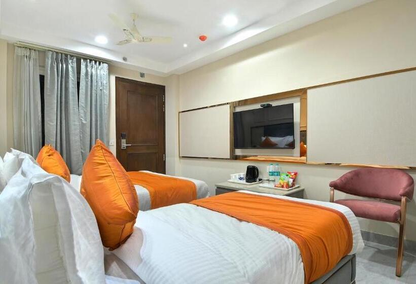 家庭套房, Newly Built Hotel Sapphire House Paharganj  5mins Walk From Railway Station And Metro Station