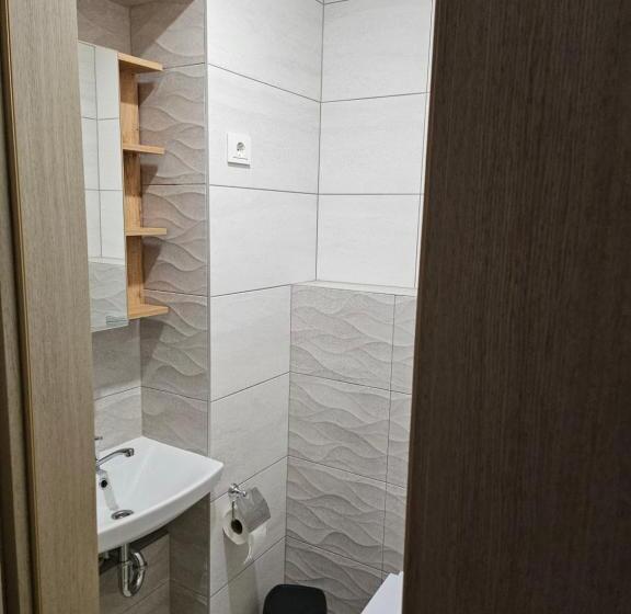اتاق استاندارد با بالکن, Kauno Apartamentai Su Balkonu