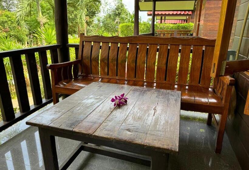 キャビン, Samed Garden Resort