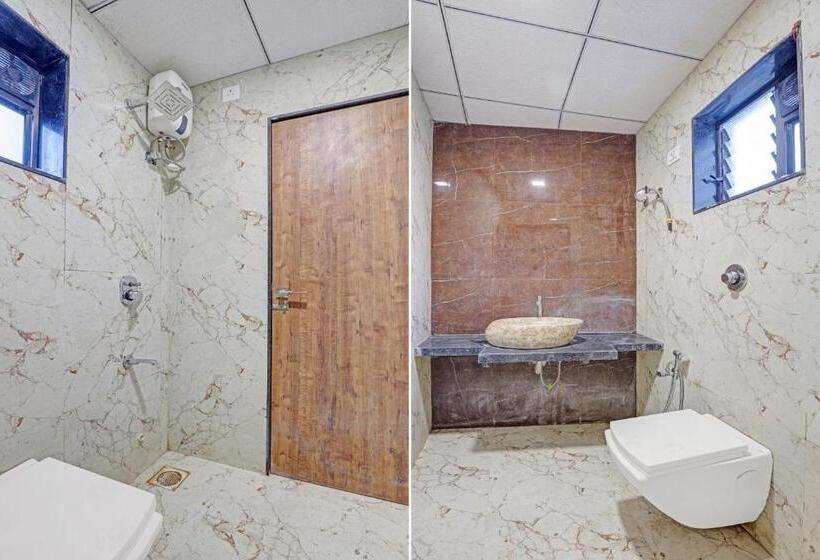 Трехместный Номер Классика, Collection O Hotel Dumas Rooms & Restaurant