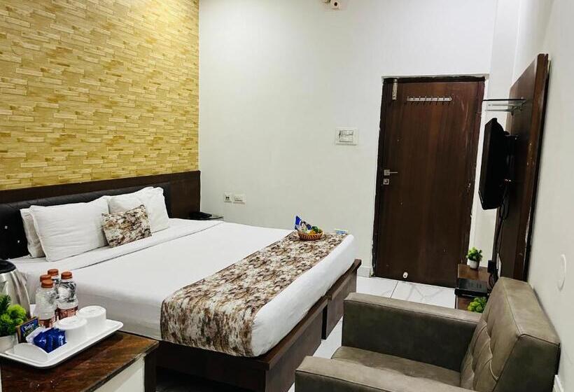 اتاق استاندارد با تخت بزرگ, Plaza Airport Zone