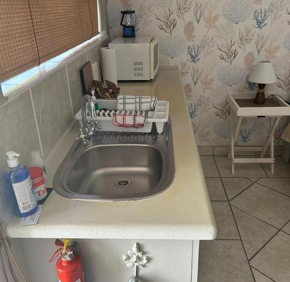 Номер Стандарт, Room In Apartment   Cozy Crner, Home Away From Home, Near Pristine Beaches Num01