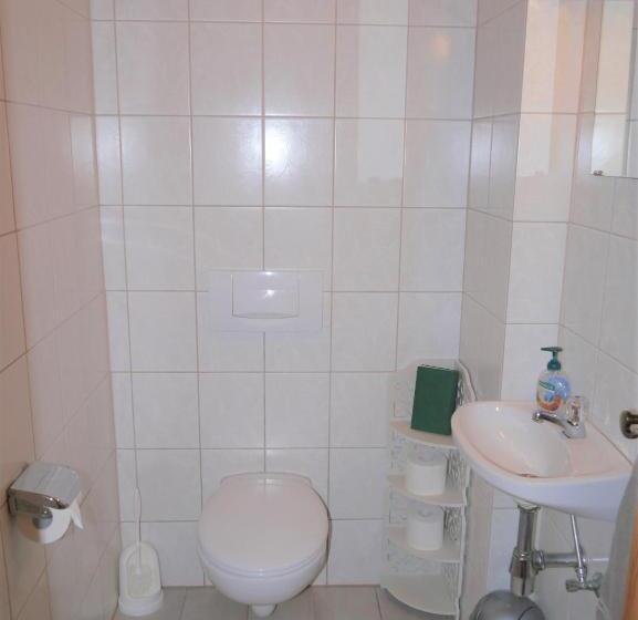 Апартаменты 2 Спальни, Adlerhof