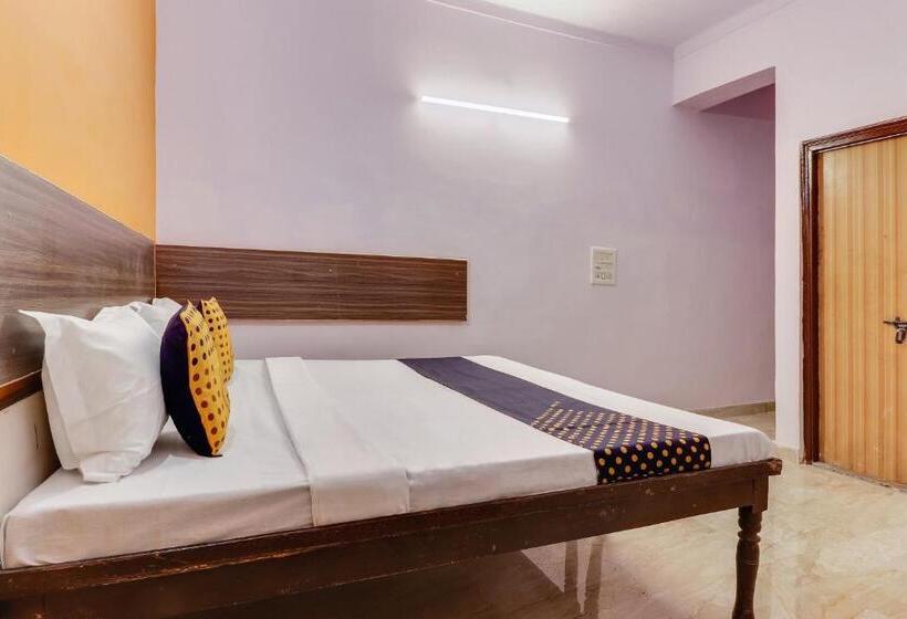Трехместный Номер Классика, Oyo Flagship Hotel Bhaskar