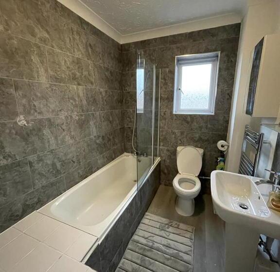 اتاق لوکس, Alder En Suites Self Catering With Private Shower 1