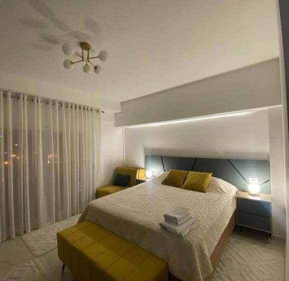 اتاق استاندارد با تخت بزرگ, Seafront Apartments