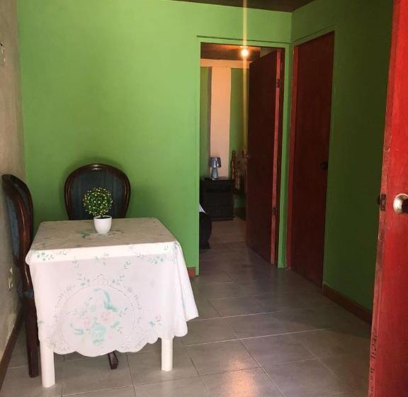 Номер Стандарт, Posada Valerie