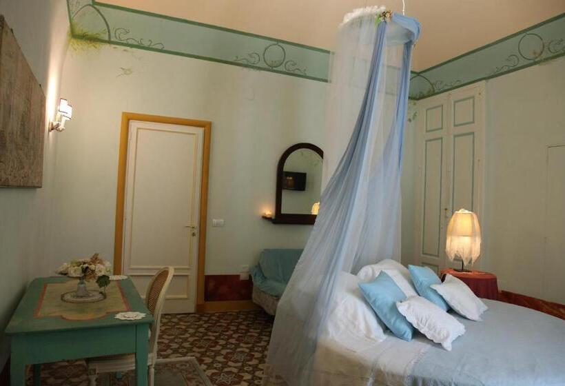 Полулюкс, Locus Amoenus Luxury Rooms