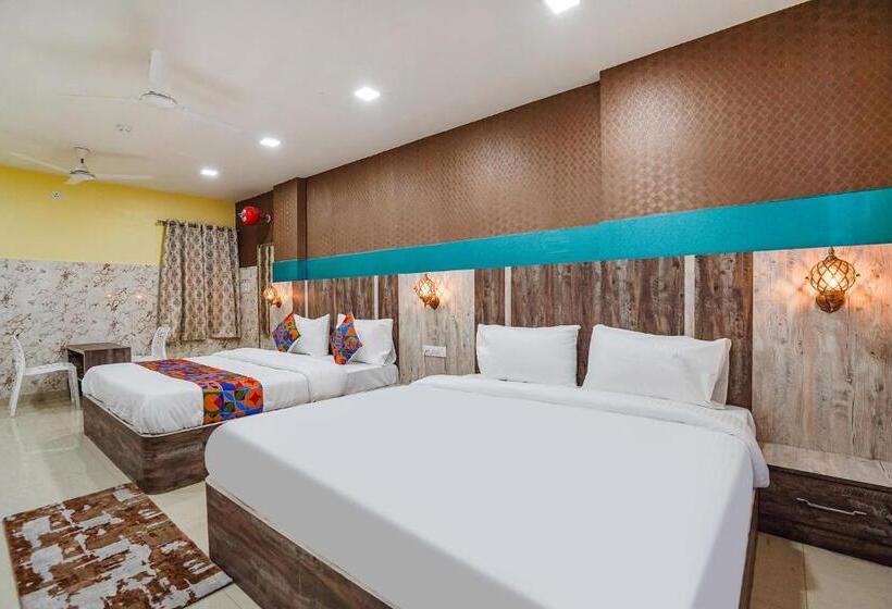 Люкс, Fabhotel Rs Residency