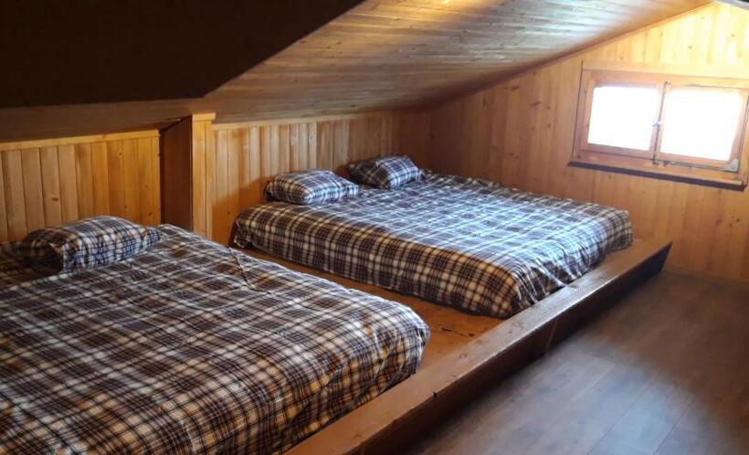 اتاق خانوادگی با سرویس بهداشتی مشترک, Freeride Hostel & Bar