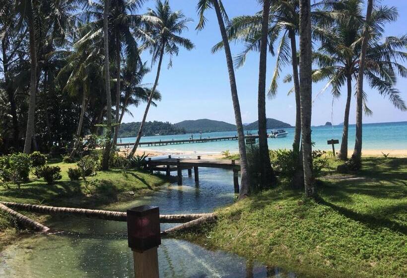 Номер Стандарт Вид на Море, Prompakdee Kohmak Resort