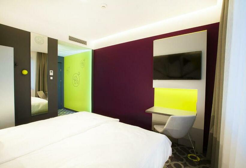 标准间, Qubus Hotel żory
