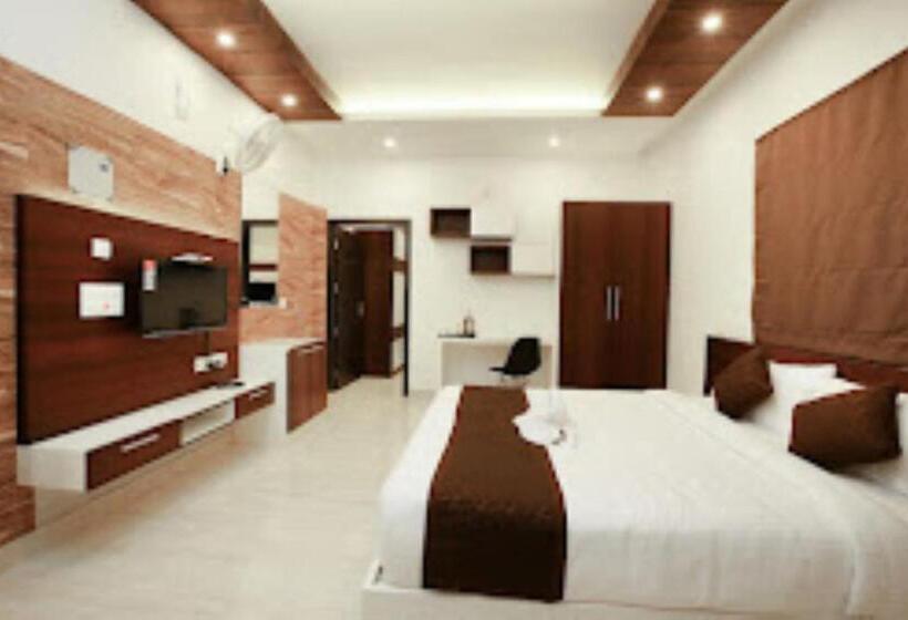 Люкс, Mazus Inn Kerala