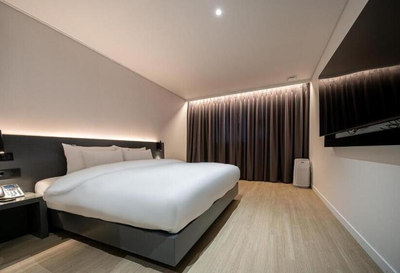Suite Queen Bed, Hound Hotel Mokpo Peace Plaza