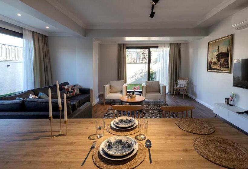 Апартаменты 1 Спальня Вид на Сад, Luna Residence