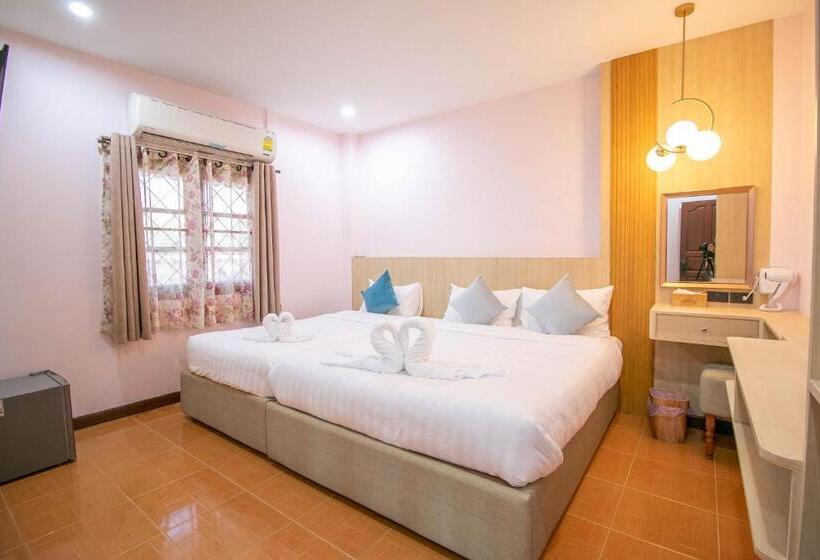 Трехместный Номер Deluxe, Ratana Boutique Resort   Mae Phim