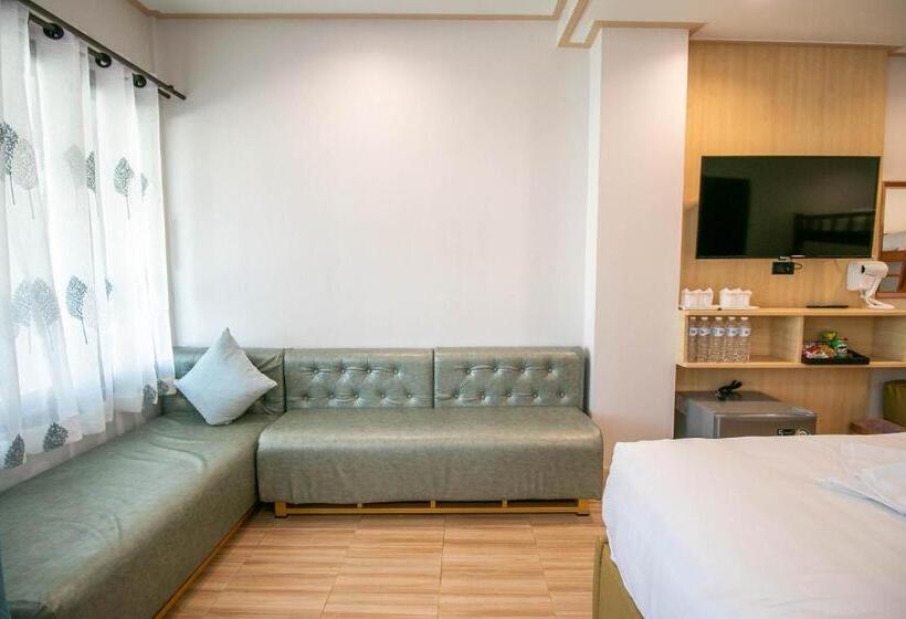 Family Suite, Ratana Boutique Resort   Mae Phim