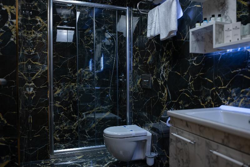 Трехместный Номер Deluxe, Golden River Hotel By Continent