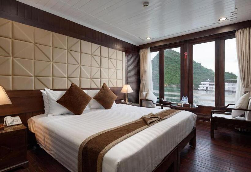 Triple Room Sea View, Mila Cruises