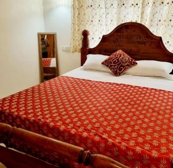Номер Deluxe, Jayandra Holiday Bungalow