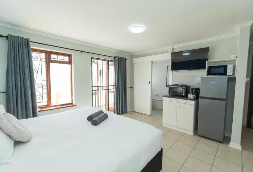 Номер Deluxe Кровать Кинг, 16 On 7th Guesthouse Summerstrand