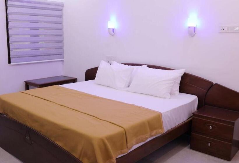 Номер Стандарт Вид на Сад, The Kannur Club Aralam Guest House