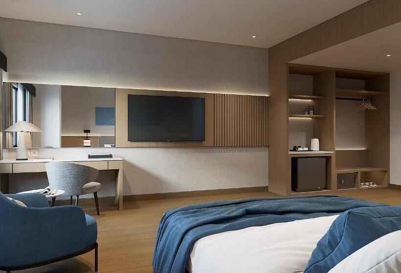 디럭스 룸, Aston Palu Hotel & Conference Center