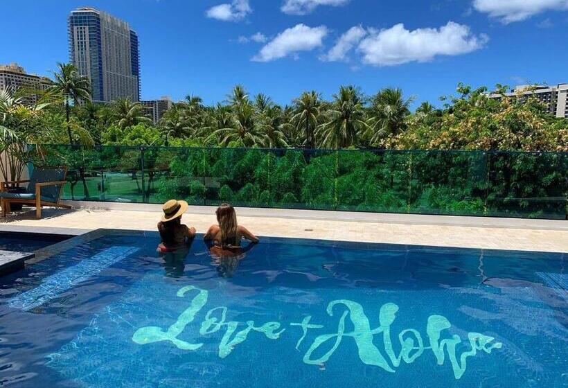 اتاق سوپریور, Suites At La Croix Hotel Honolulu Hi
