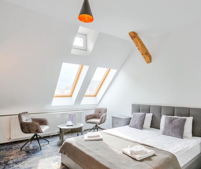 اتاق لوکس با چشم‌انداز, Residence Central Annapolis